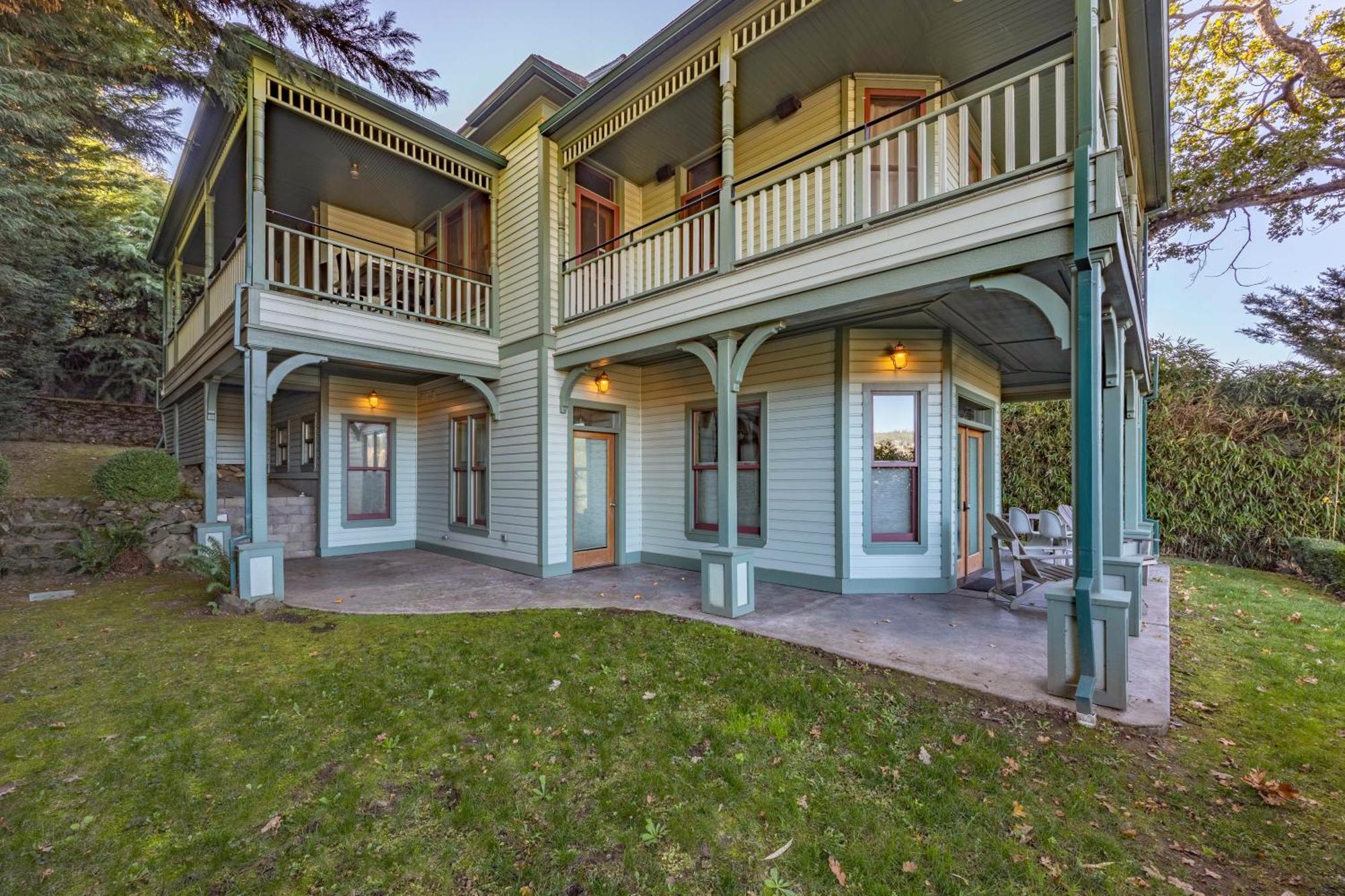 Historic Hood River Retreat With Stunning Gorge Views - Roe Parker House 빌라 외부 사진